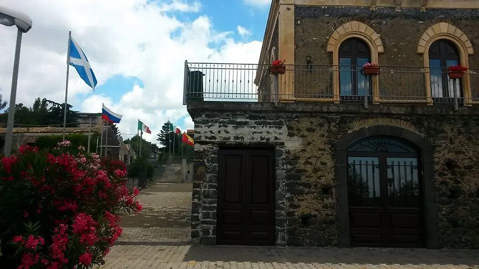 Villa Casina dell'Etna Ragalna 0*,  Italia